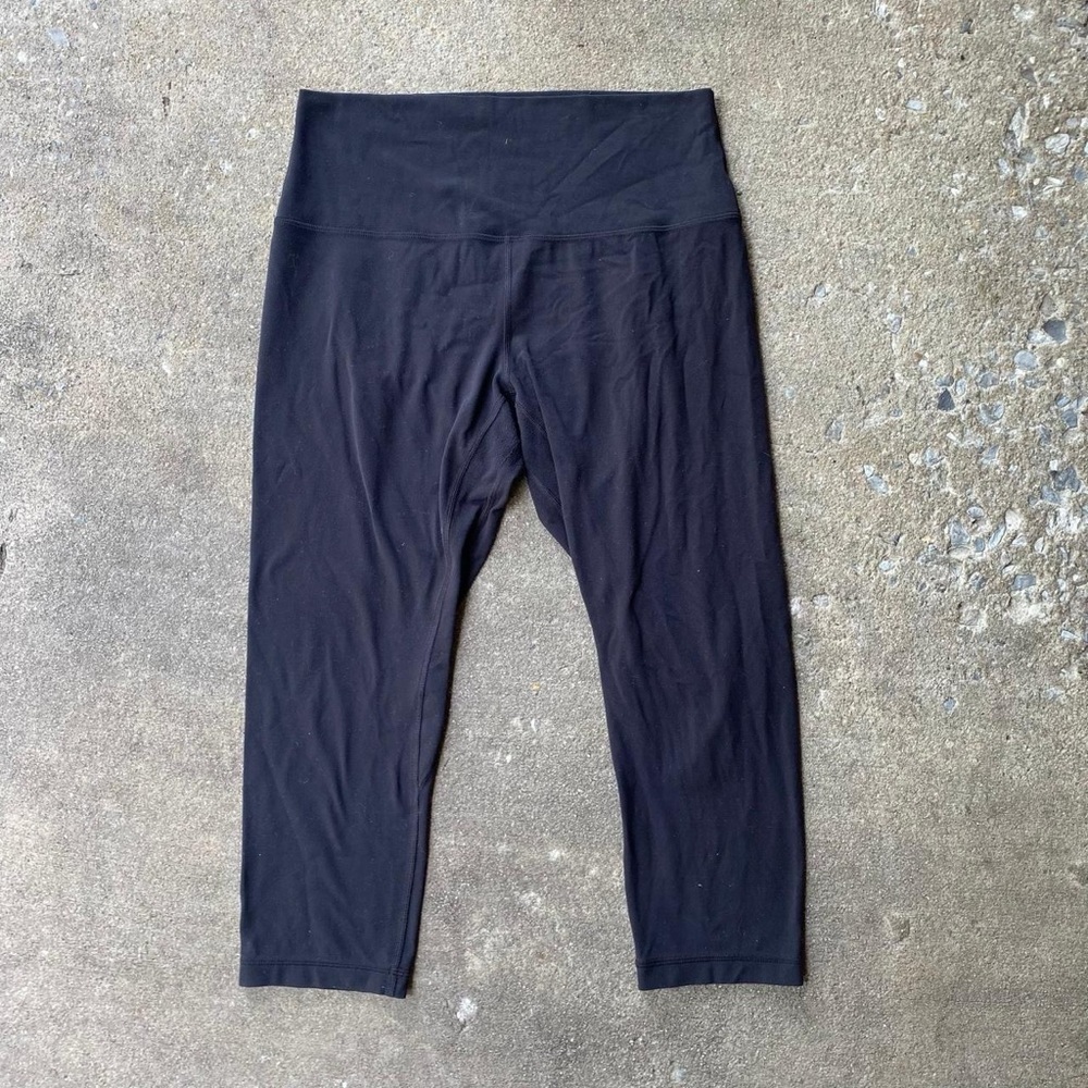 Black Cropped Lululemon Align Leggings Size 10 - Picture 2 of 5